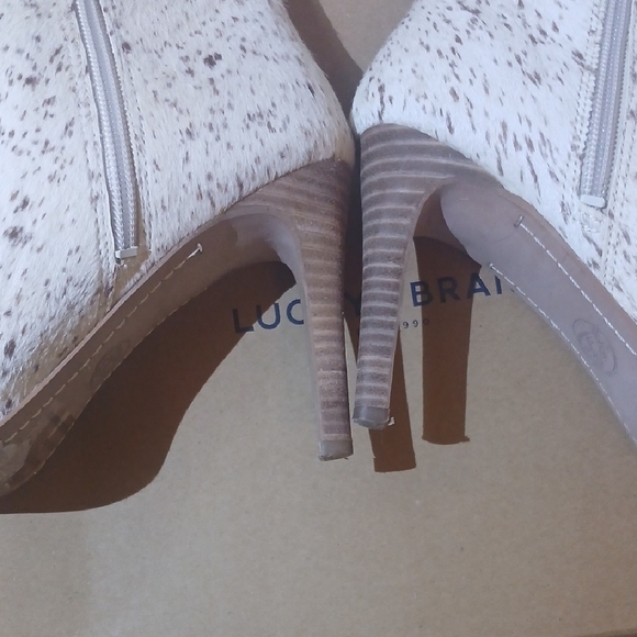 EUC Lucky Brand Cow Hair Fur Speckled Ankle Booties With Original Box- 8.5 - Picture 8 of 10